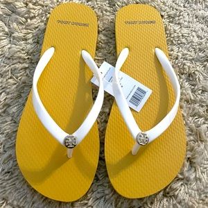 NEW Tory Burch Thin Flip Flops 8